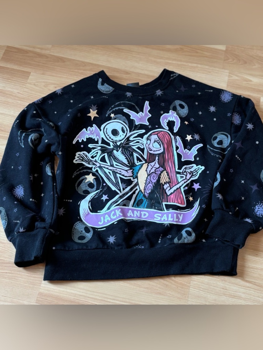 5/$25‎ Disney The Nightmare Before Christmas Sweatshirt